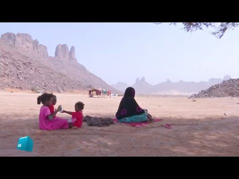 شاهد دور المرأة في مجتمع الطوارق في الجزائر